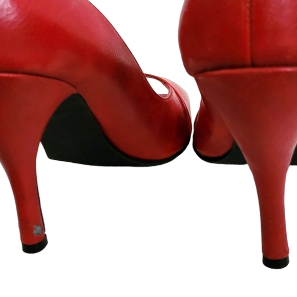 Rampage Red High Heels. - Picture 5 of 8